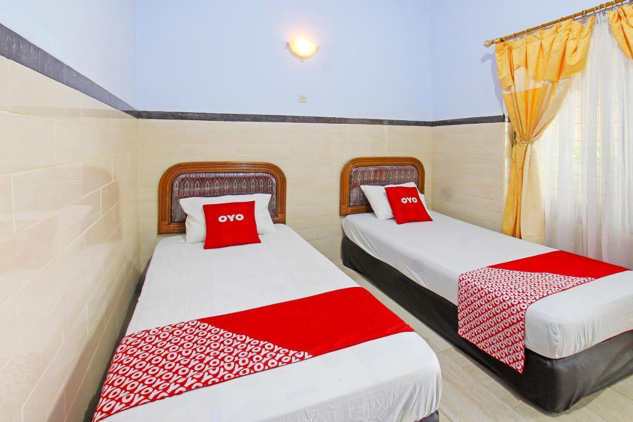 Oyo 91516 Wisata Hotel Матарам Экстерьер фото